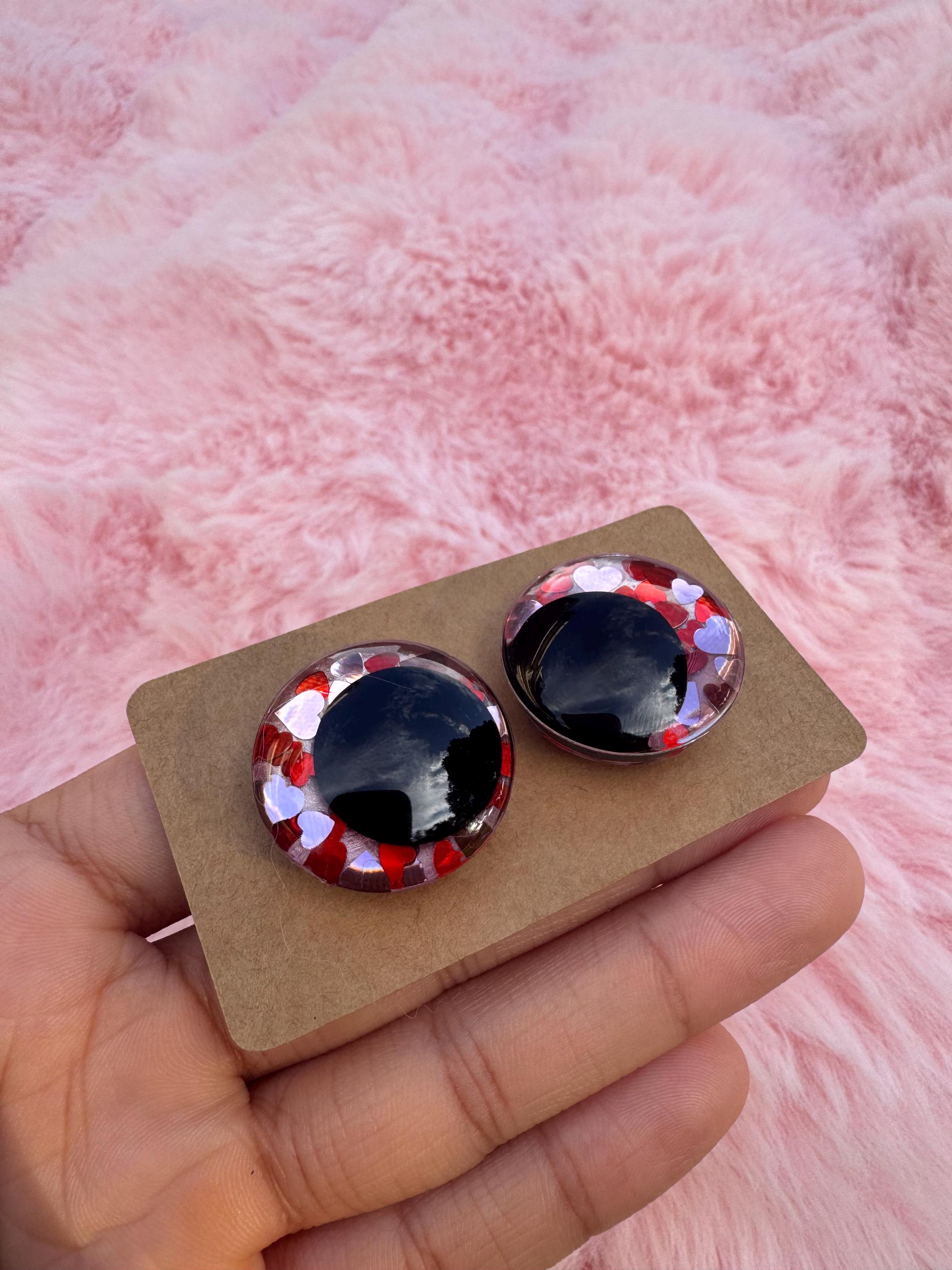 Heart Eyes- Hand Painted Safety Eyes: Amigurumi Crochet Tools (20-40mm, Black/Red/White Pupil)