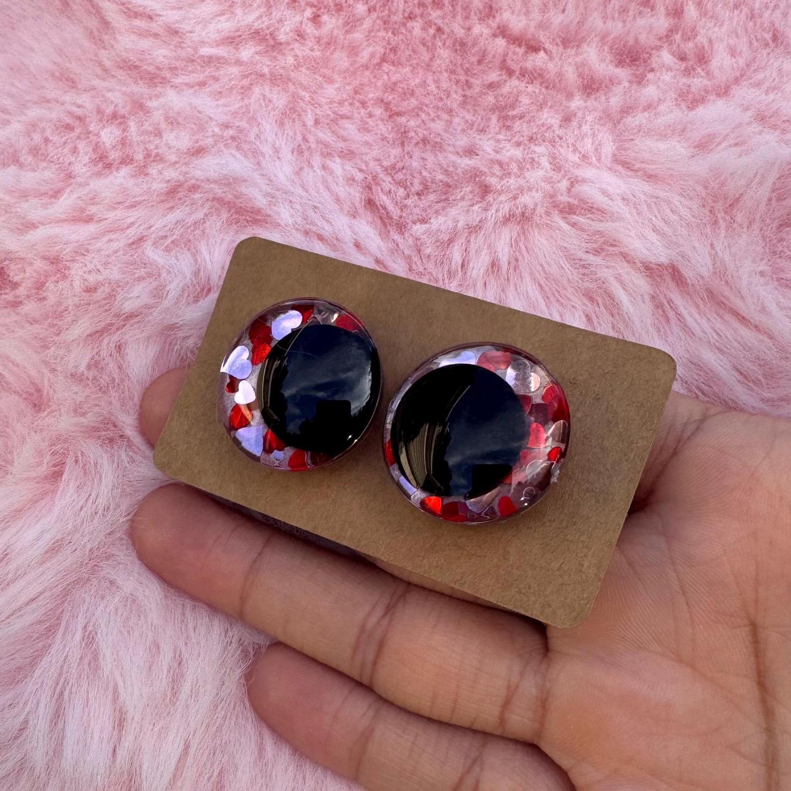 Heart Eyes- Hand Painted Safety Eyes: Amigurumi Crochet Tools (20-40mm, Black/Red/White Pupil)