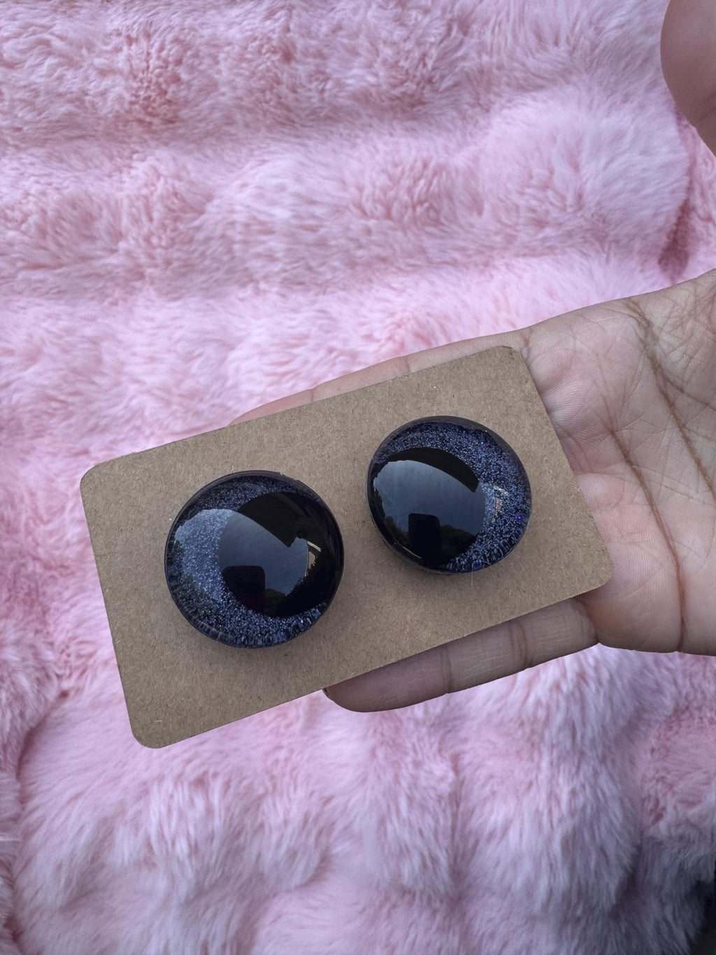 BLACK - Hand Painted Safety Eyes: Amigurumi Crochet Tools (16-40mm, Black/Red/White Pupil)