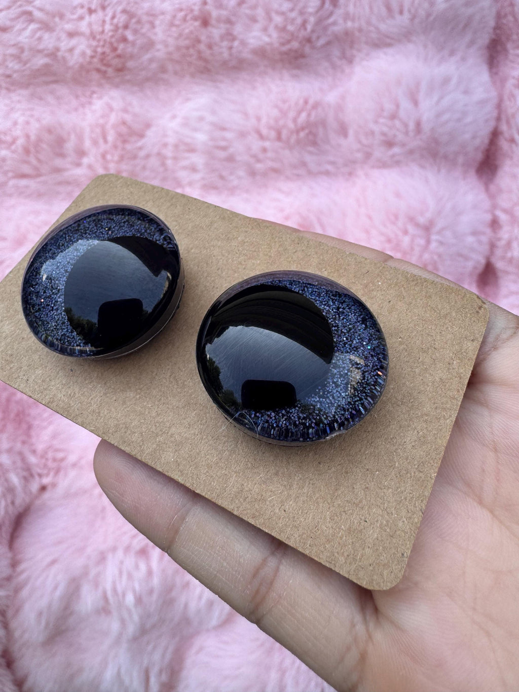 BLACK - Hand Painted Safety Eyes: Amigurumi Crochet Tools (16-40mm, Black/Red/White Pupil)