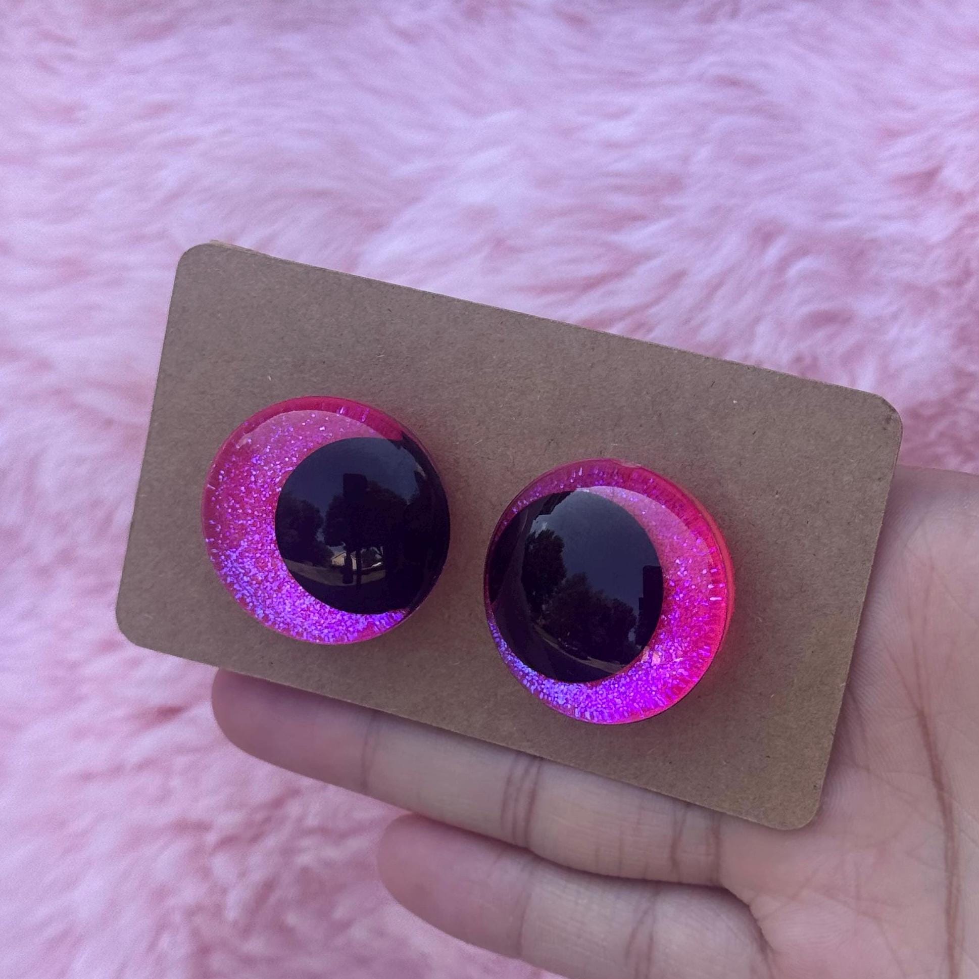 PINK - Hand Painted Safety Eyes: Amigurumi Crochet Tools (16mm-40mm, Black/Red/White Pupil)