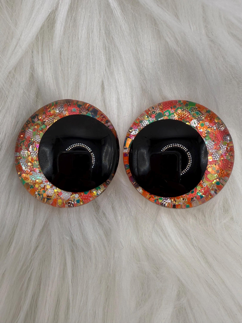 Georgia Peach - Hand Painted Safety Eyes: Amigurumi Crochet Tools (20-40mm, Black/Red/White Pupil)