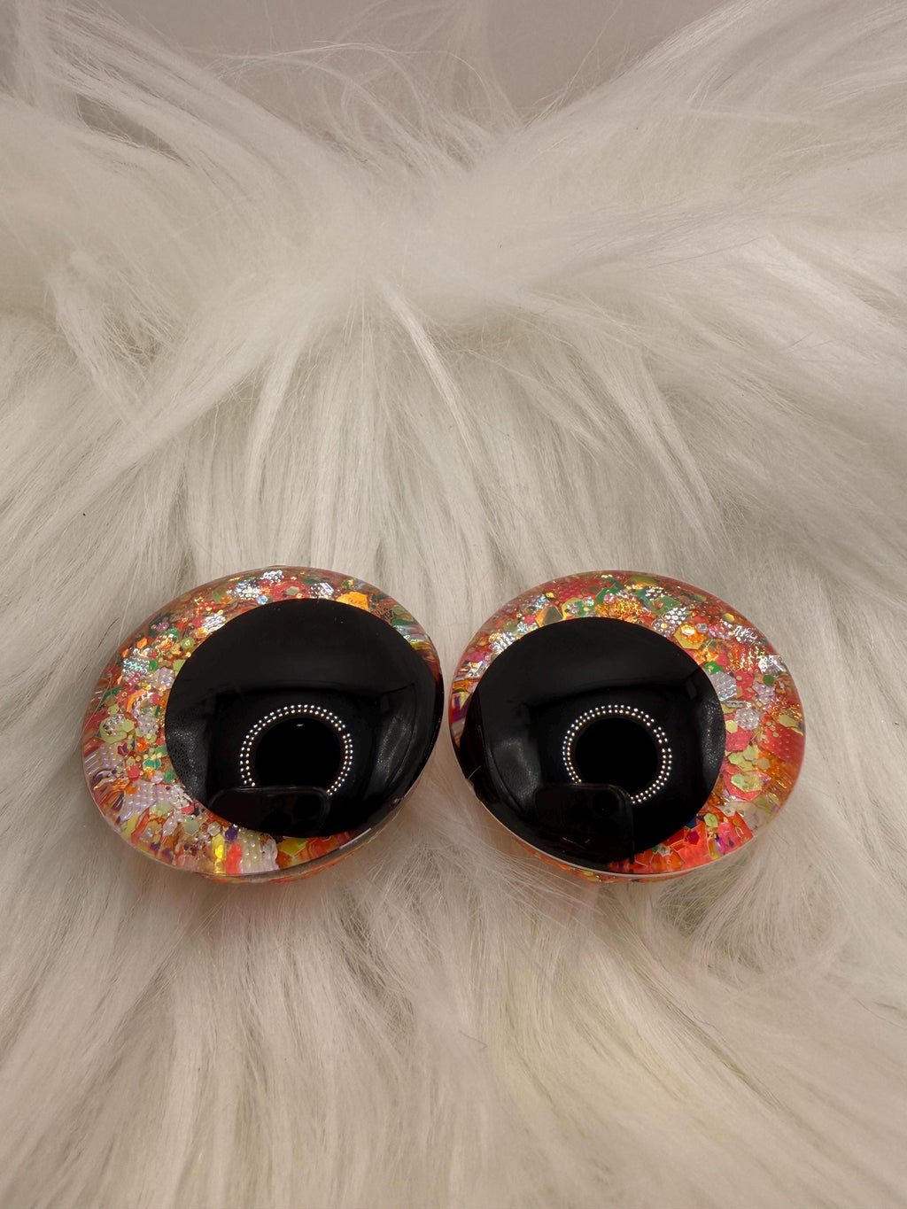 Georgia Peach - Hand Painted Safety Eyes: Amigurumi Crochet Tools (20-40mm, Black/Red/White Pupil)