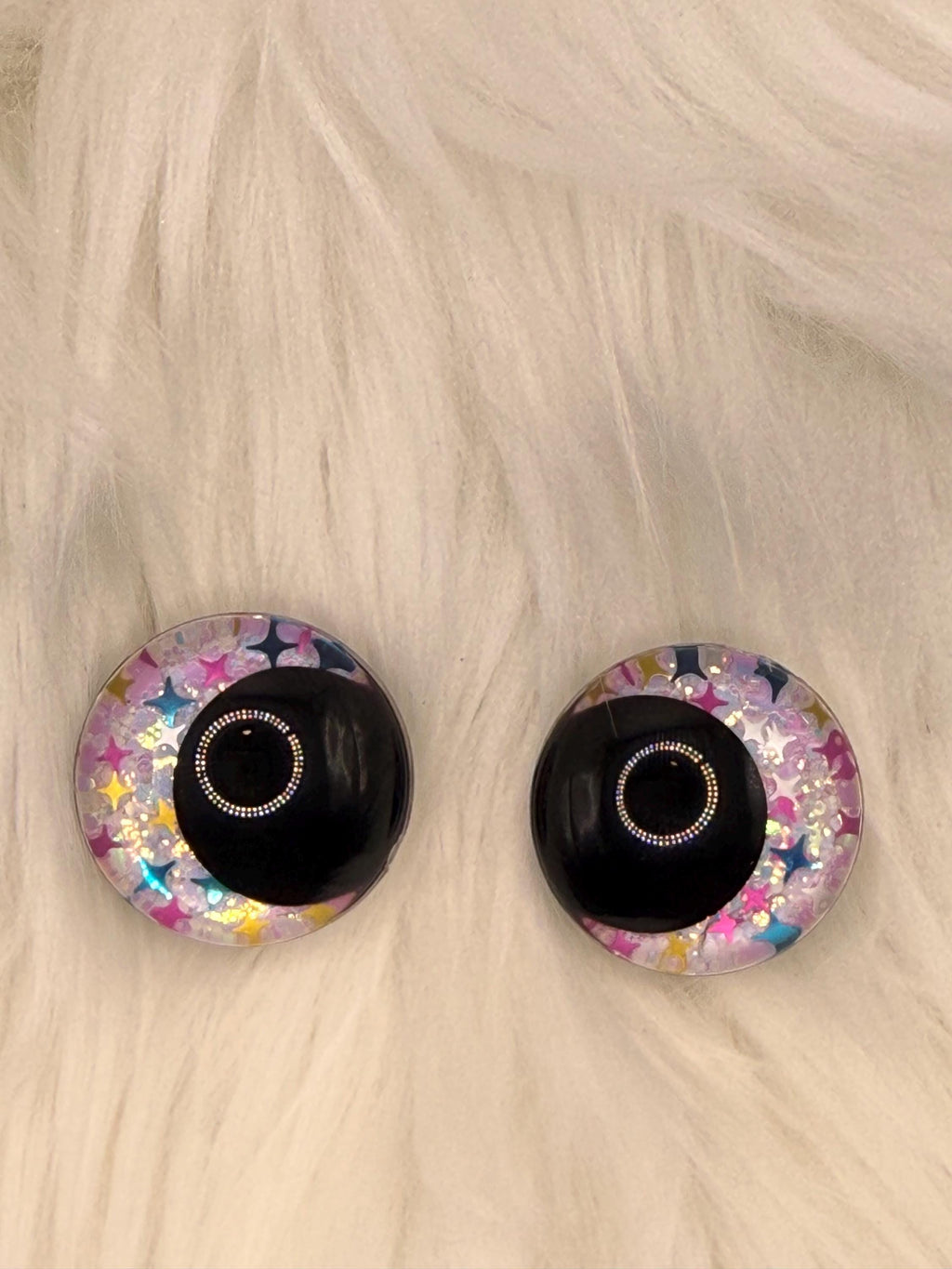 Illusionist - Hand Painted Safety Eyes: Amigurumi Crochet Tools (20-40mm, Black/Red/White Pupil)