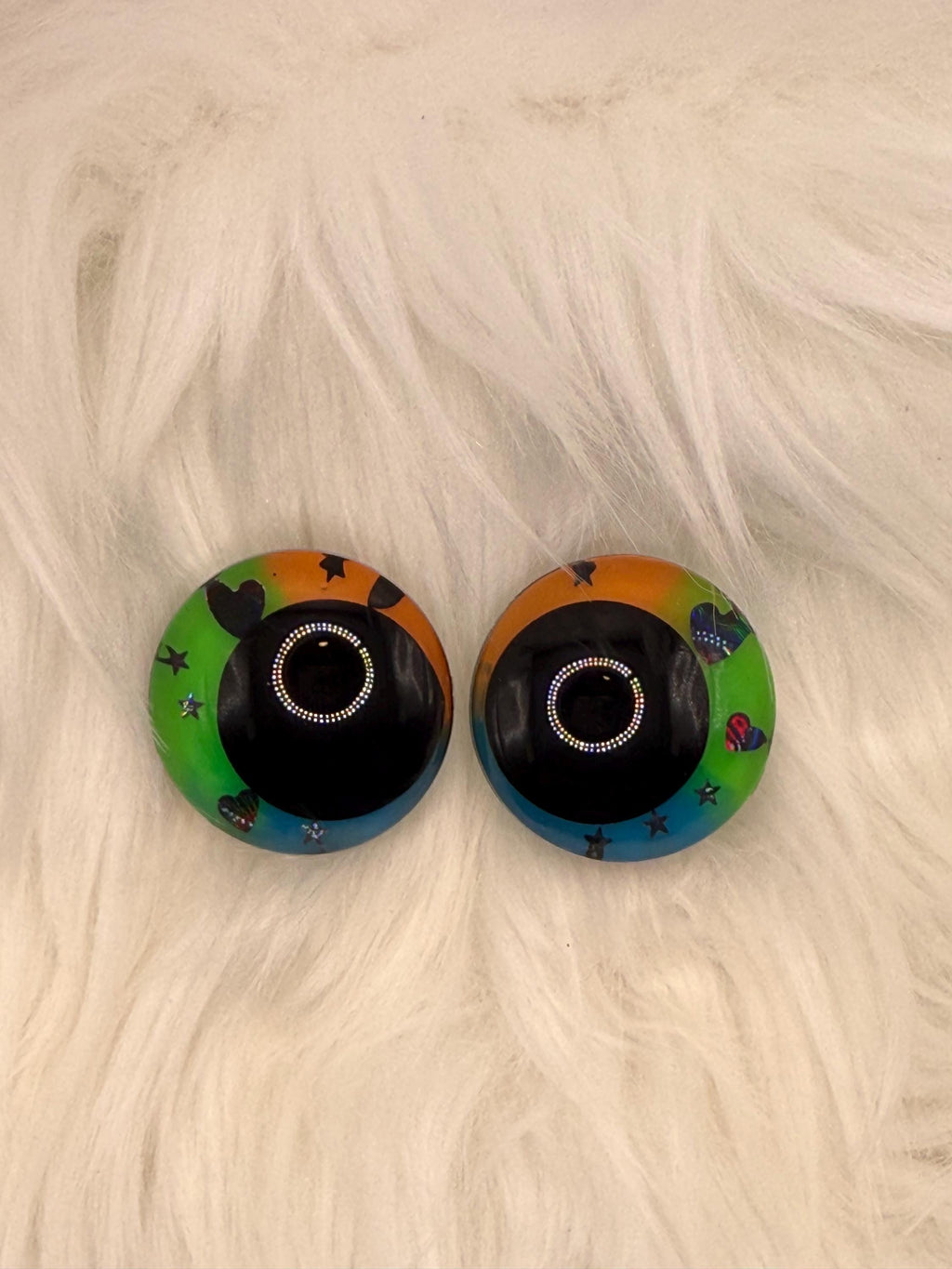 Narcissist - Hand Painted Safety Eyes: Amigurumi Crochet Tools (20-40mm, Black/Red/White Pupil)